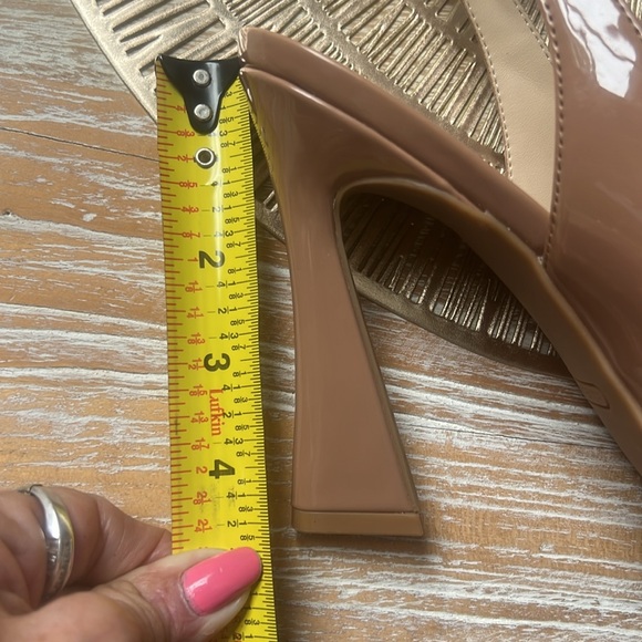 NINE WEST size 8.5 M only wore once - Picture 10 of 10